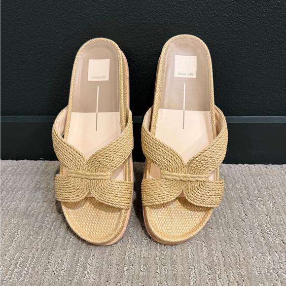 Dolce Vita Shoes - Dolce Vita Women's Selda Raffia Slide Sandal